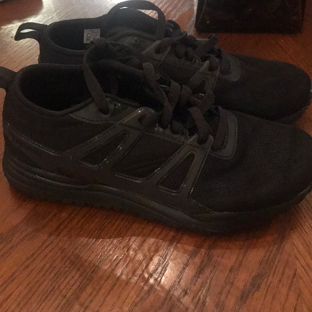 Kids Reebok - Picture 2 of 4